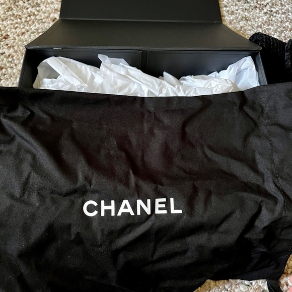 Chanel Black Calfskin Leather Chain Signature Bowling Bag - Picture 6 of 8